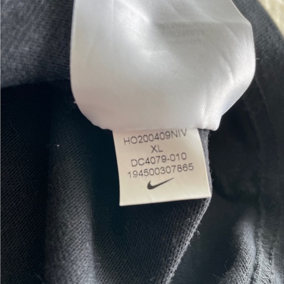 Like New Nike SB ACG Mens XL Black Anthracite Long-Sleeve T-Shirt DC4079-010 - Picture 8 of 12